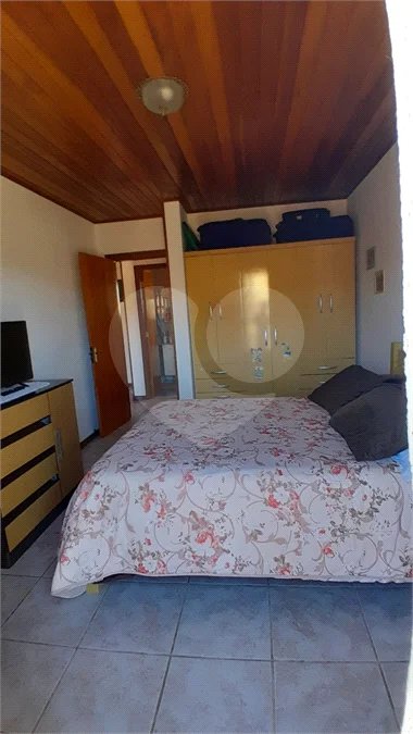 Sobrado à venda com 3 quartos, sendo 1 suíte, em Vila Isabela, Campos do Jordão, SP
