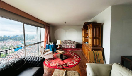 Apartamento à venda com 3 quartos, sendo 1 suíte,  em Morumbi, São Paulo, SP