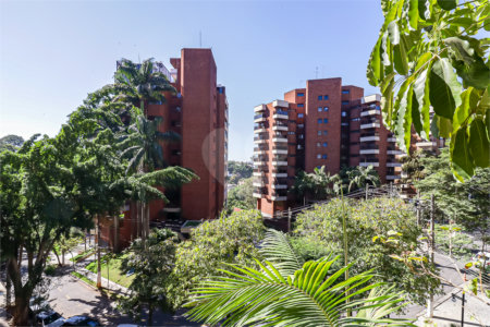 Apartamento à venda ou para alugar com 4 suítes em Jardim Vitória Régia, São Paulo, SP