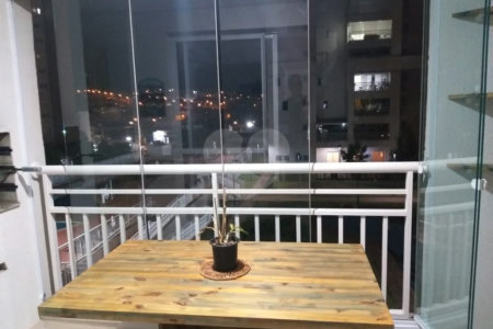 Apartamento à venda com 3 quartos, sendo 1 suíte,  em Vila Suissa, Mogi das Cruzes, SP