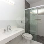 Casa à venda com 4 quartos, sendo 2 suítes, no condomínio Stephanie, São Paulo - SP