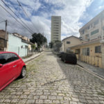 Casa à venda com 3 quartos, sendo 1 suíte,  no condomínio Capigaí, São Paulo - SP