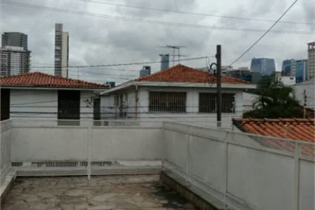 Sobrado à venda com 3 quartos, sendo 1 suíte, em Brooklin Paulista, São Paulo, SP