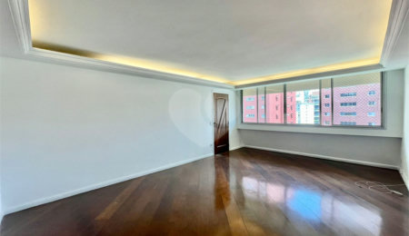 Apartamento à venda com 3 quartos, sendo 1 suíte,  em Itaim Bibi, São Paulo, SP