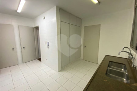 Apartamento à venda com 3 quartos, sendo 1 suíte, em Vila Suzana, São Paulo, SP