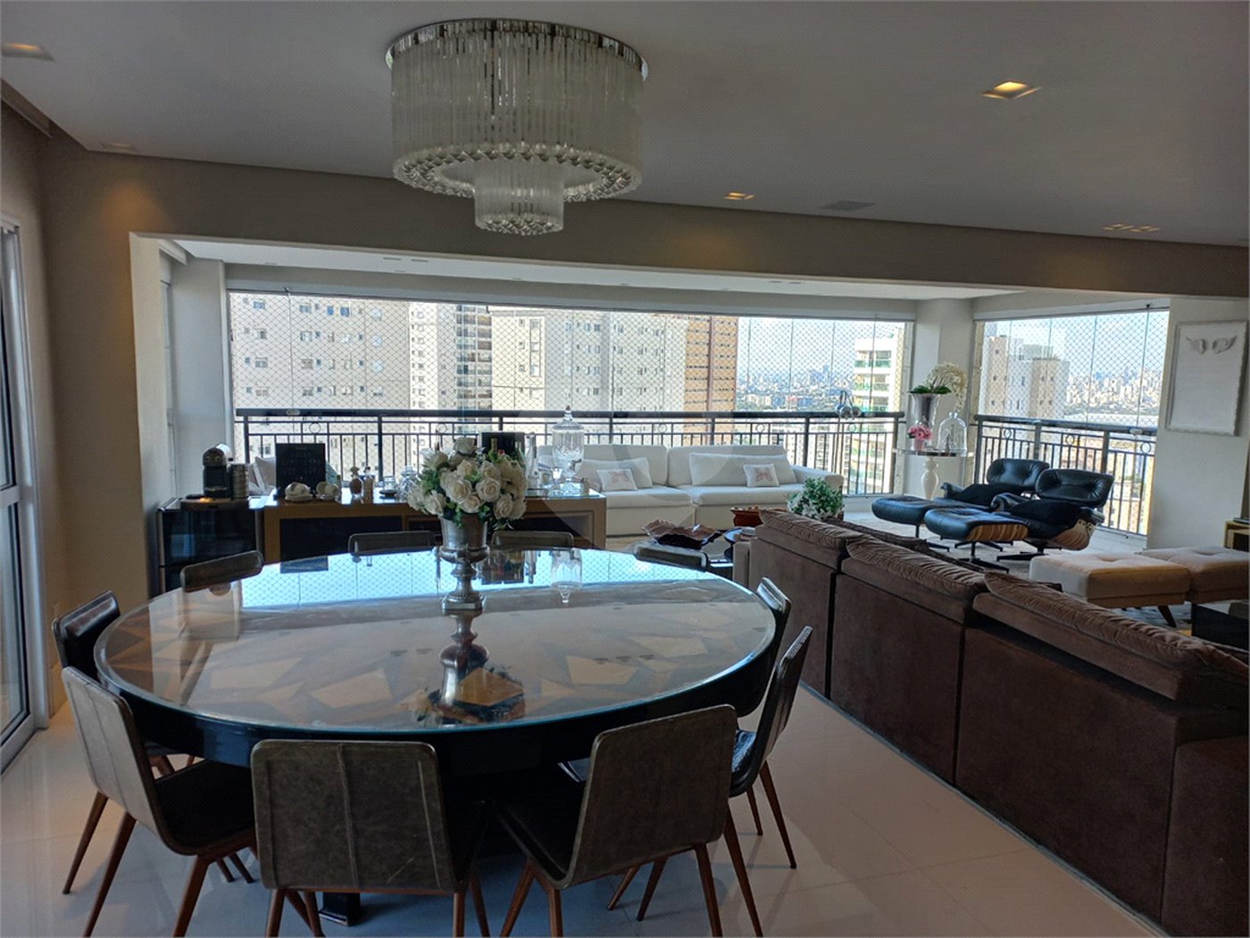Apartamento à venda com 4 suítes em Santa Teresinha, São Paulo, SP