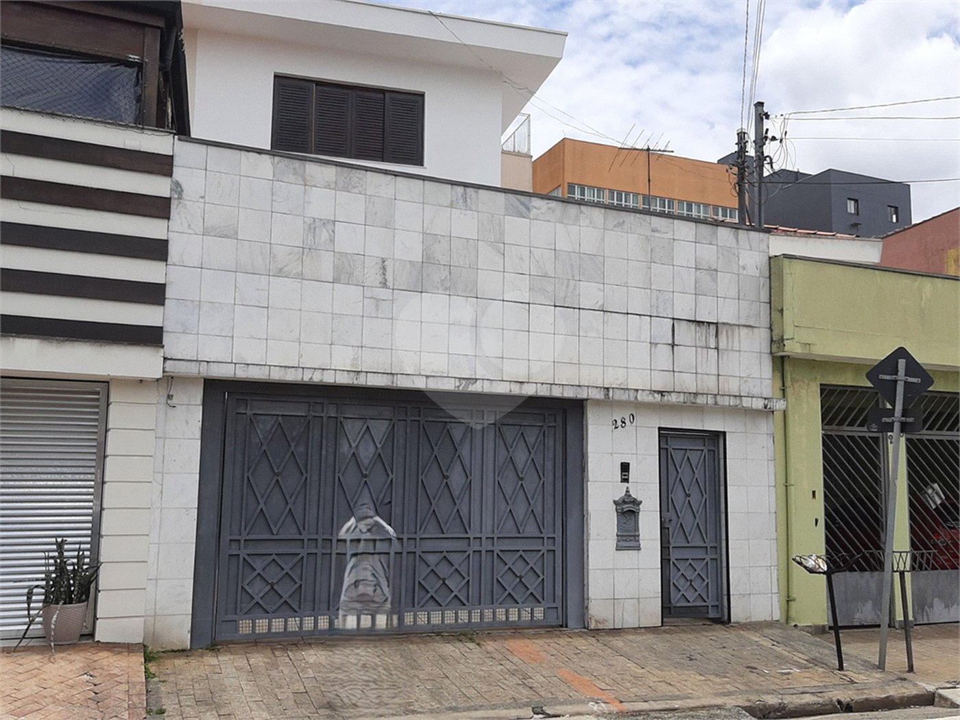 Sobrado à venda ou para alugar com 3 quartos, sendo 1 suíte, em Vila Paulista, São Paulo, SP