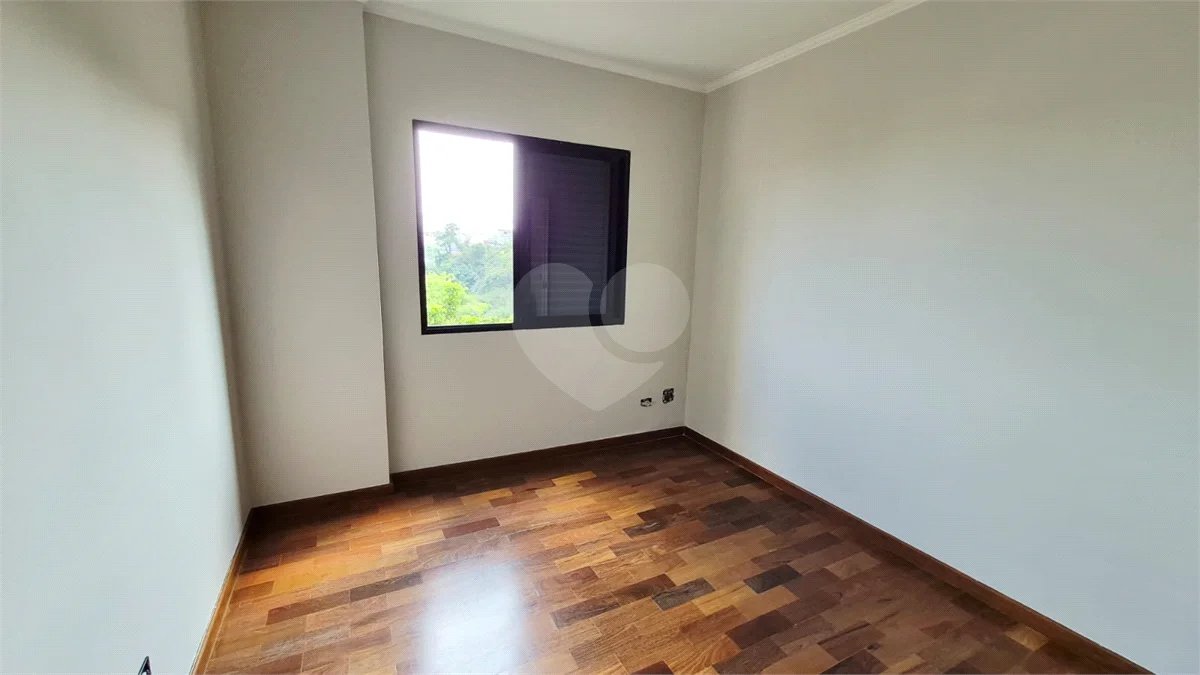 Apartamento à venda com 3 quartos, sendo 1 suíte, em Vila Indiana, São Paulo, SP
