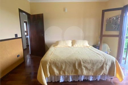 Casa à venda com 4 suítes no condomínio Vale da Santa Fé, Vinhedo - SP
