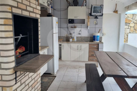 Casa à venda com 4 quartos, sendo 1 suíte, no condomínio Parque Ibiti do Paço, Sorocaba - SP