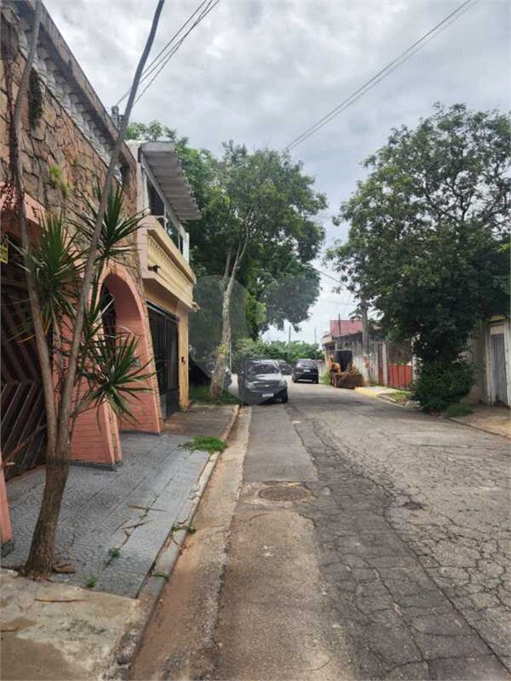 Sobrado à venda com 3 quartos, sendo 1 suíte, em Jardim das Vertentes, São Paulo, SP