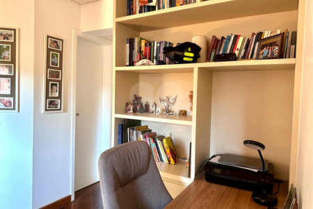 Apartamento à venda com 3 suítes em Jardim Vitória Régia, São Paulo, SP