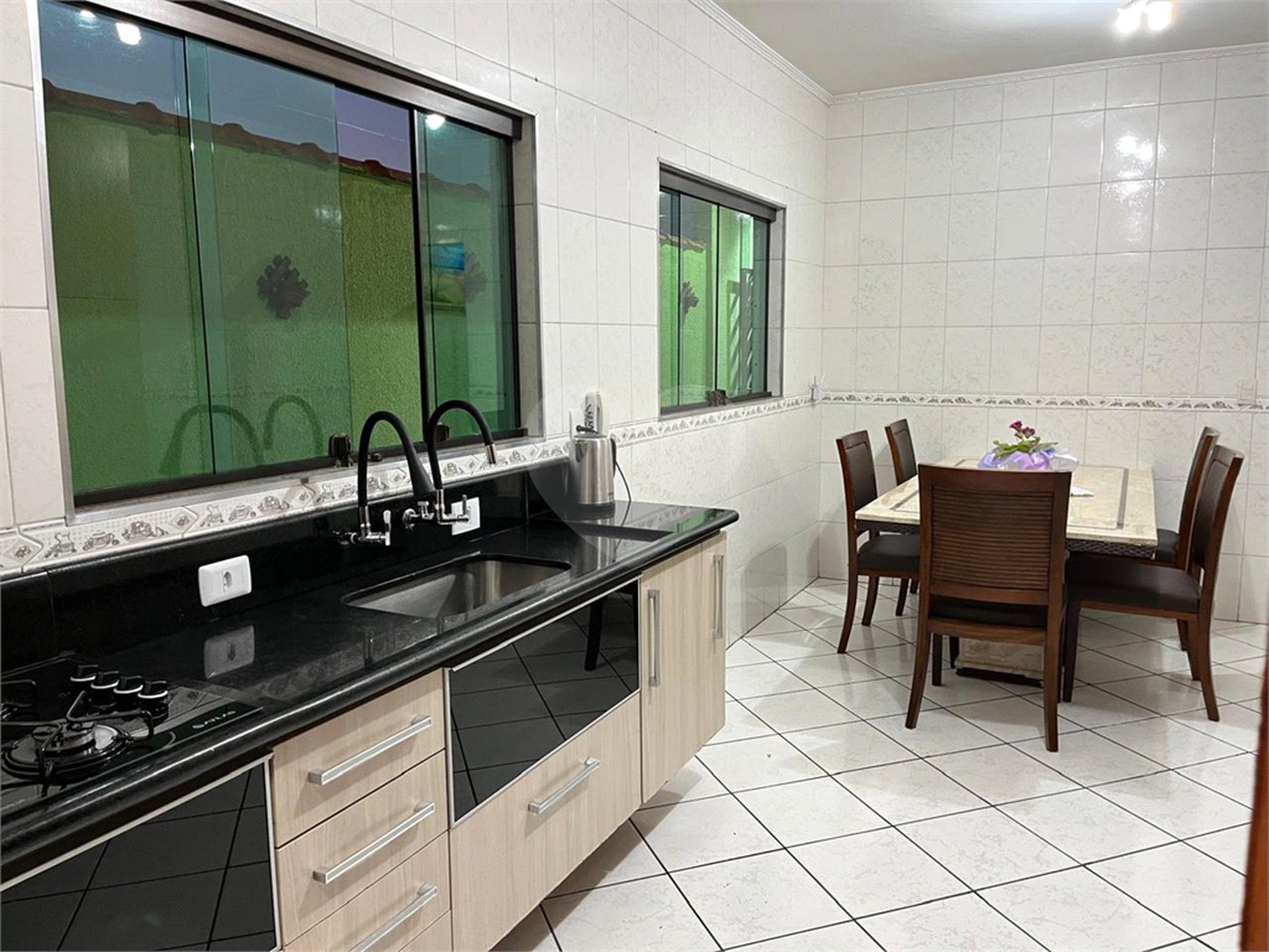 Sobrado à venda com 3 quartos, sendo 1 suíte,  em Vila Pirituba, São Paulo, SP