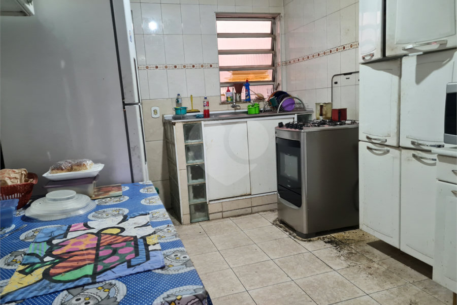 Sobrado à venda com 4 quartos em Parada Inglesa, São Paulo, SP