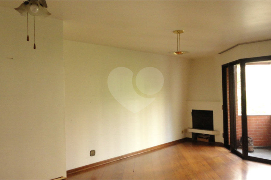 Apartamento à venda com 3 quartos, sendo 1 suíte,  em Jardim Sul, São Paulo, SP