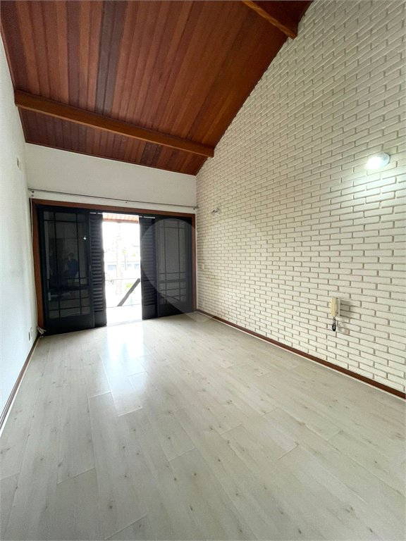 Casa à venda com 3 quartos, sendo 1 suíte, em Jardim Tapajós, Atibaia, SP