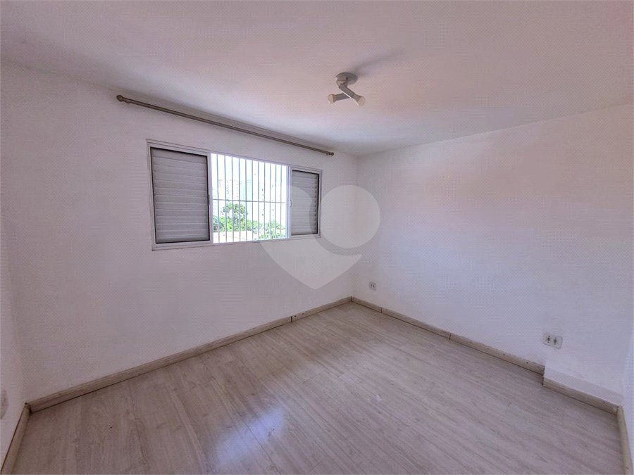 Sobrado à venda com 3 quartos, sendo 1 suíte,  em Jardim Ester Yolanda, São Paulo, SP