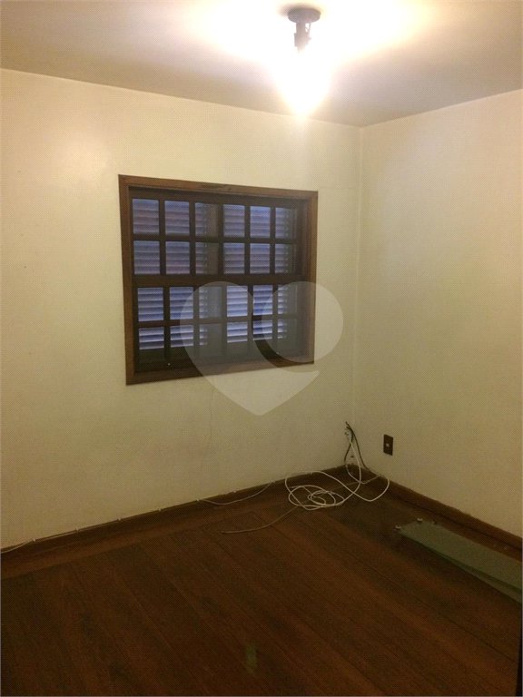 Casa à venda com 4 quartos, sendo 1 suíte, em Jardim Brasília (zona Leste), São Paulo, SP