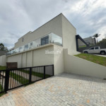 Casa à venda com 3 suítes no condomínio Shamballa III, Atibaia - SP