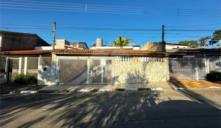 Casa à venda com 2 quartos, sendo 1 suíte, em Jardim Realce, Suzano, SP