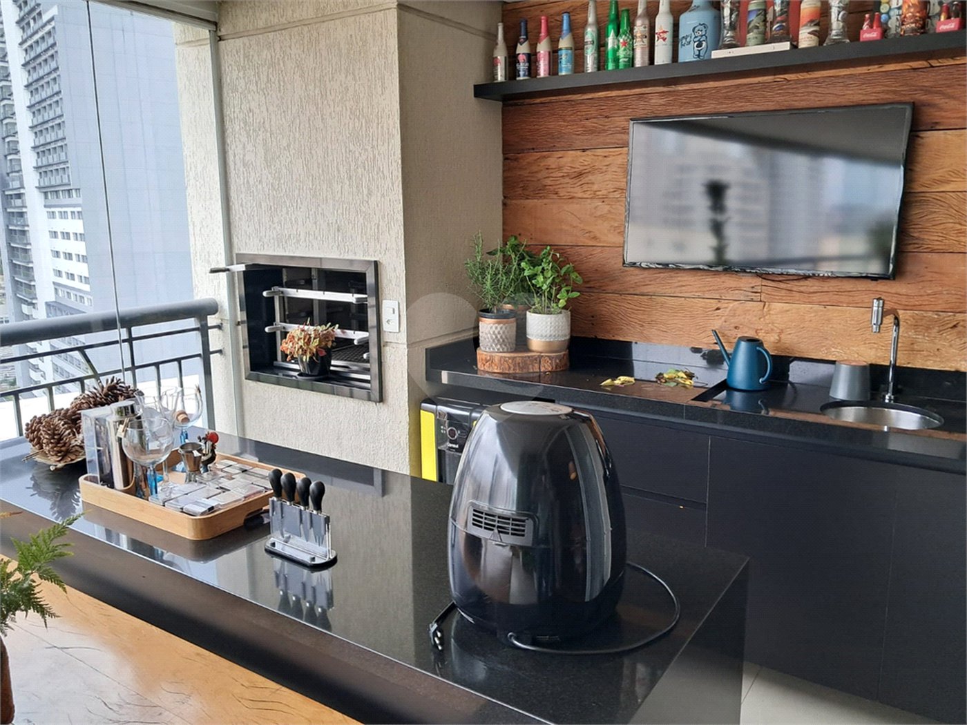 Apartamento à venda com 3 quartos, sendo 1 suíte, em Chácara Santo Antônio, São Paulo, SP