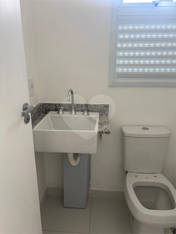 Apartamento à venda com 3 quartos, sendo 1 suíte,  em Barueri, Barueri, SP
