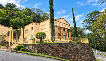 Casa à venda com 4 suítes no condomínio Sausalito, Mairiporã - SP