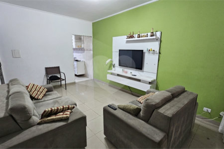 Casa à venda com 2 quartos, sendo 1 suíte, em Jaguaribe, Osasco, SP