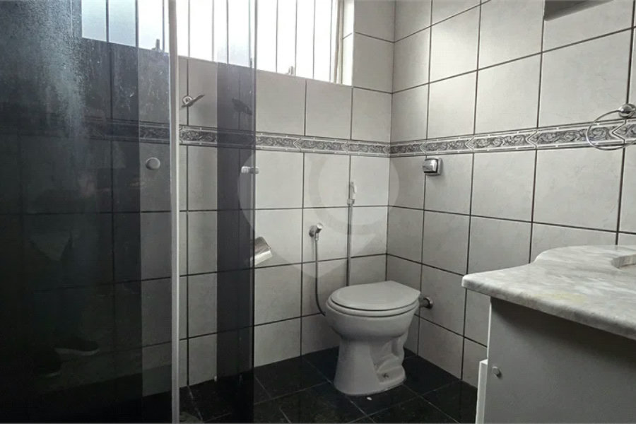 Casa à venda com 3 quartos, sendo 1 suíte, em Morumbi, São Paulo, SP
