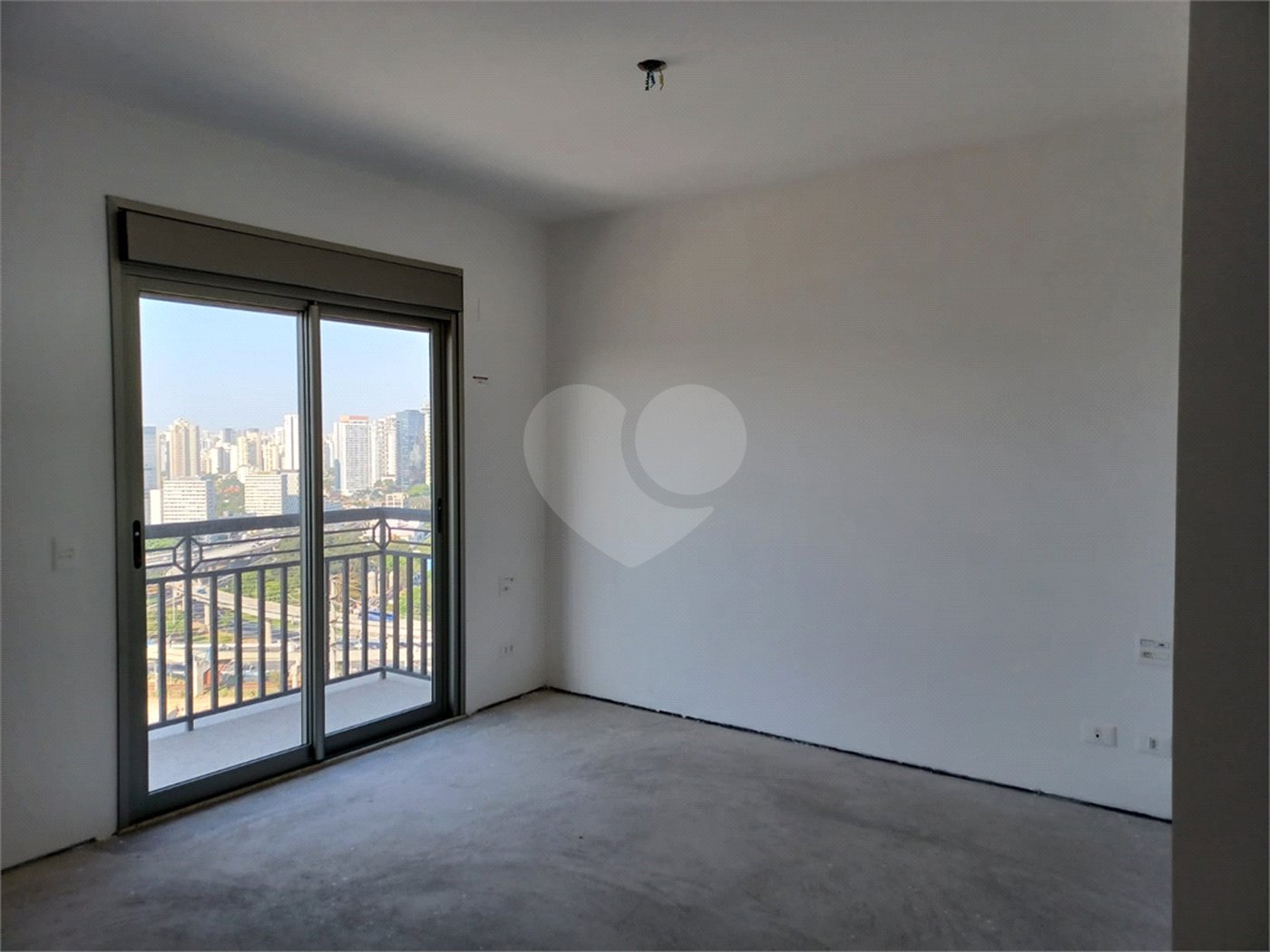 Apartamento à venda com 4 suítes em Real Parque, São Paulo, SP