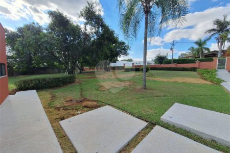 Casa à venda ou para alugar com 4 quartos, sendo 3 suítes, no condomínio Chácara Residencial Santa Maria, Votorantim - SP