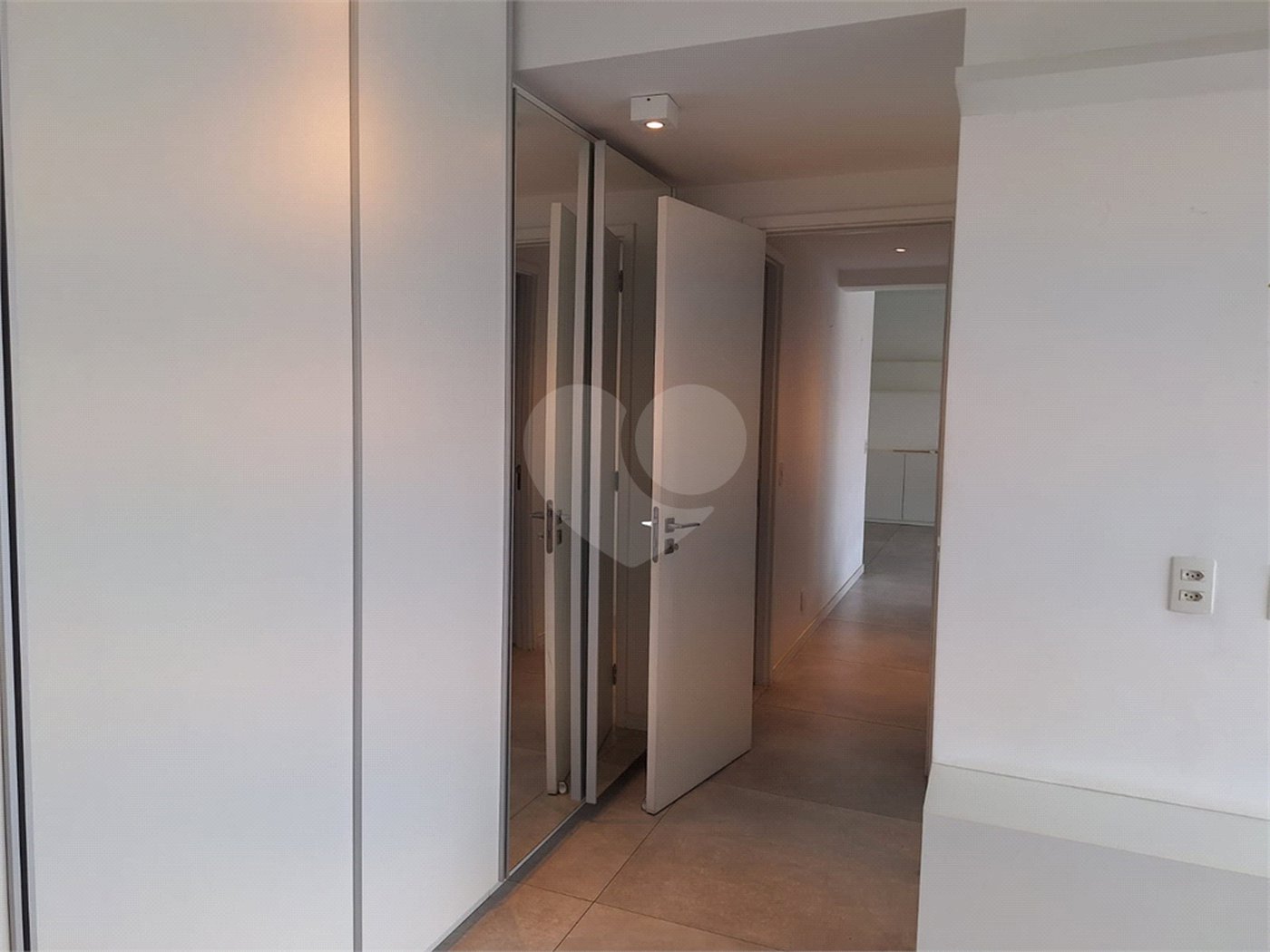 Apartamento à venda com 2 quartos, sendo 1 suíte,  em Vila Leopoldina, São Paulo, SP