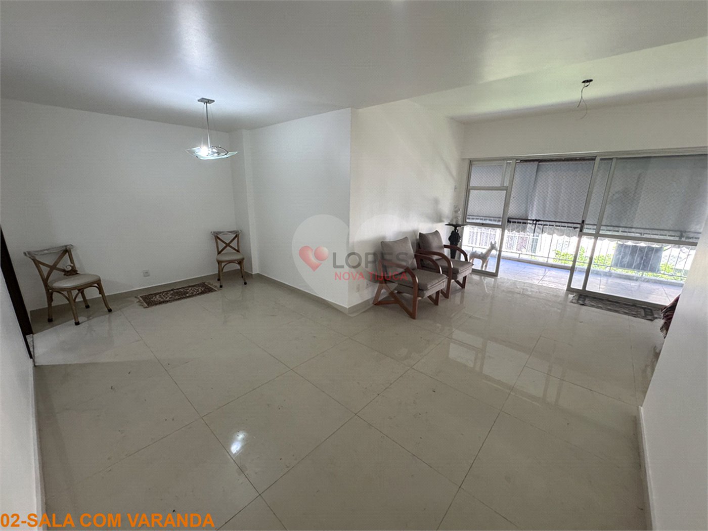 Apartamento à venda com 4 quartos, sendo 1 suíte, em Tijuca, Rio de Janeiro, RJ