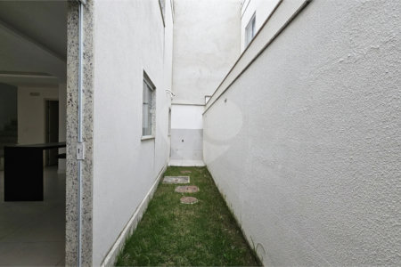 Casa à venda com 4 quartos, sendo 3 suítes, no condomínio Grand Park, Rio de Janeiro - RJ