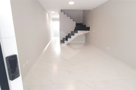 Sobrado à venda com 3 quartos, sendo 1 suíte, em Vila Medeiros, São Paulo, SP