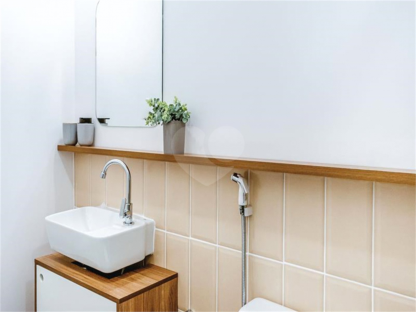 Apartamento à venda com 3 quartos, sendo 1 suíte, em Itaim Bibi, São Paulo, SP