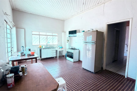 Casa à venda com 2 quartos, sendo 1 suíte, no Centro, Três Lagoas, MS