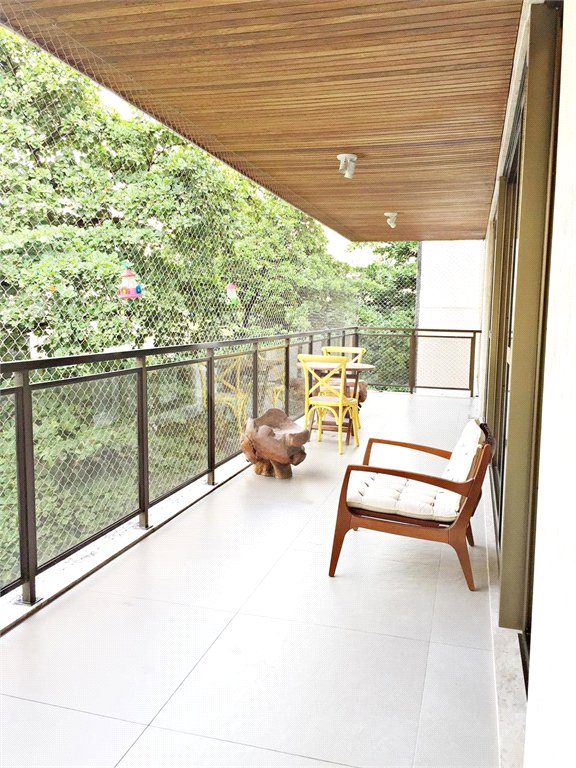 Apartamento à venda com 3 quartos, sendo 1 suíte, em Flamengo, Rio de Janeiro, RJ