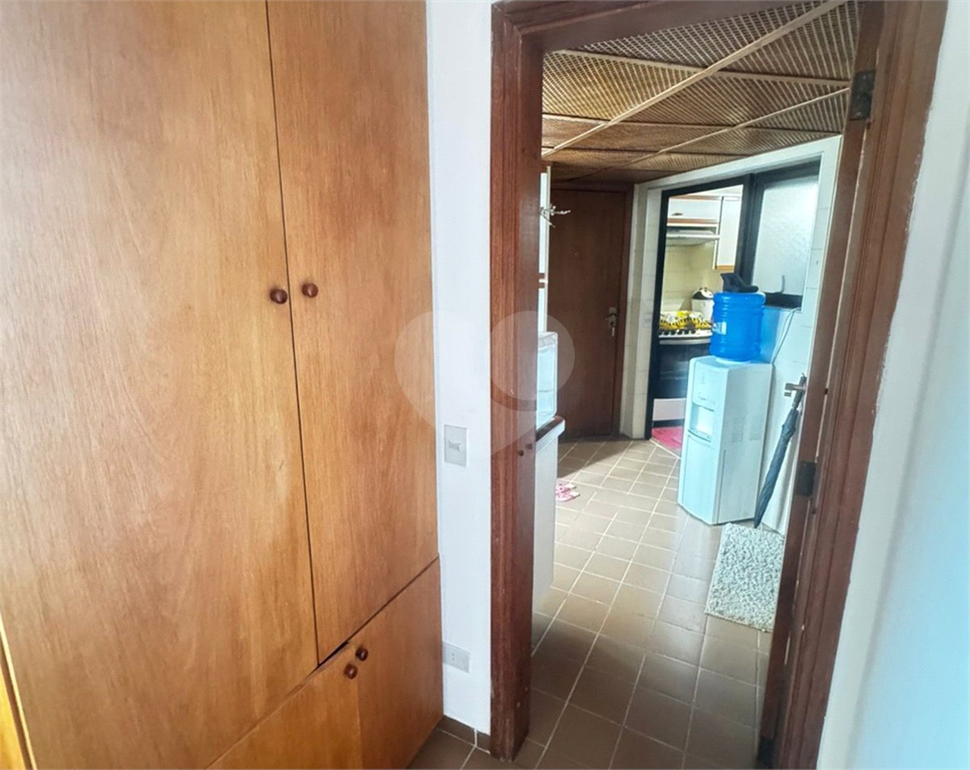 Apartamento à venda com 3 suítes em Pitangueiras, Guarujá, SP