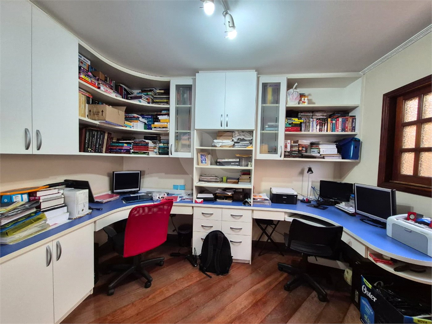 Casa à venda com 3 quartos, sendo 1 suíte, em Parque São Domingos, São Paulo, SP