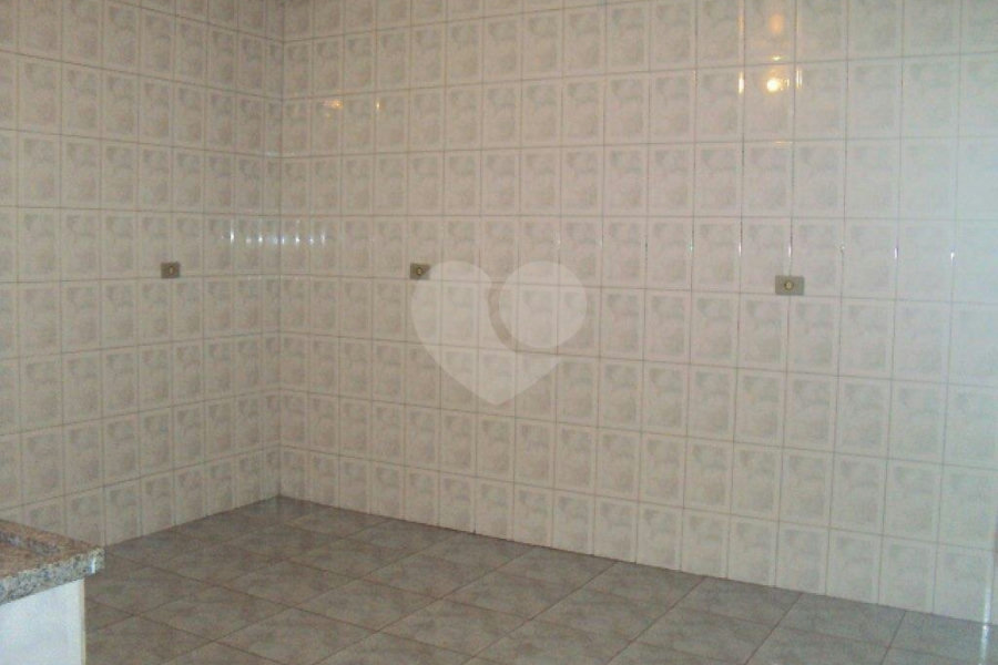 Sobrado à venda com 4 quartos em Parada Inglesa, São Paulo, SP