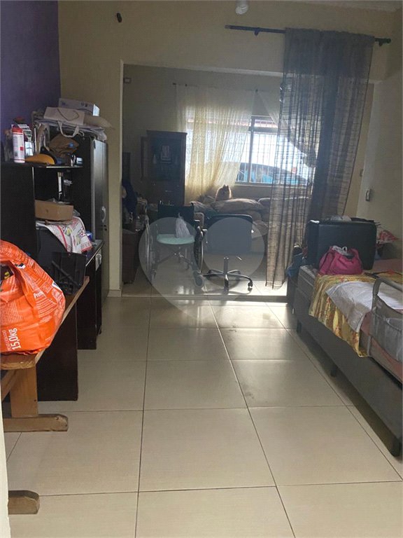 Sobrado à venda com 3 quartos, sendo 1 suíte, em Vila Augusta, Guarulhos, SP