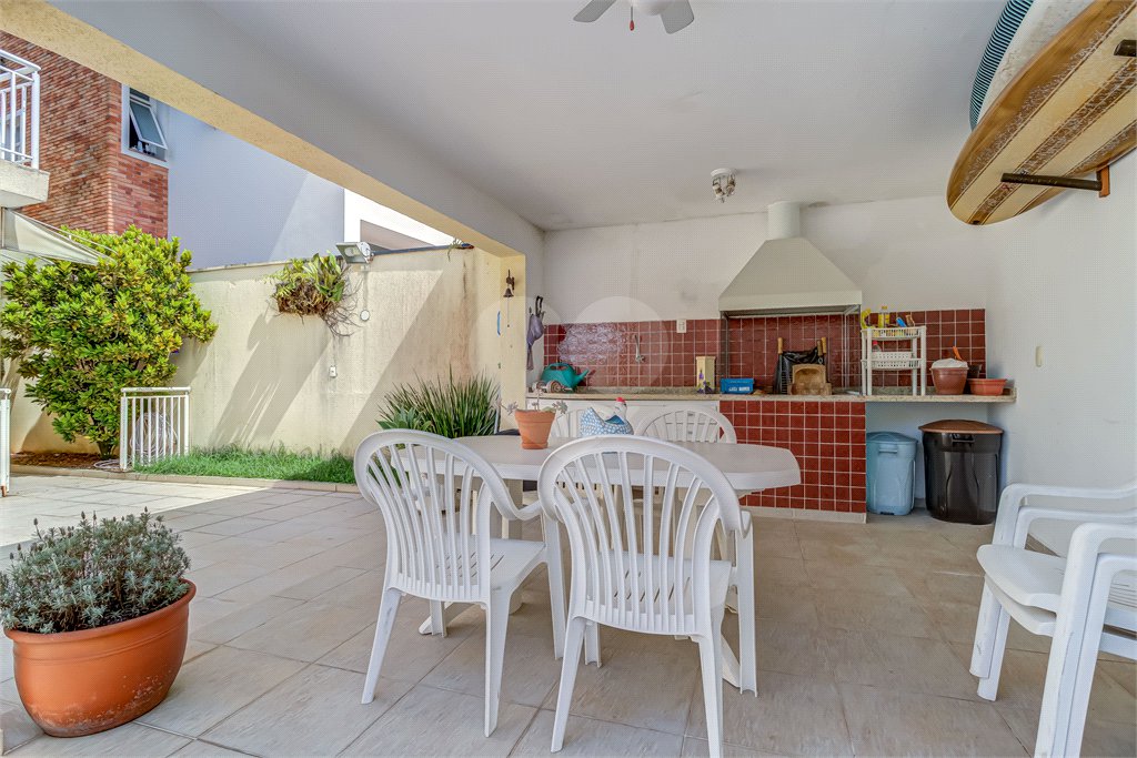 Casa de Vila à venda com 4 suítes em Granja Julieta, São Paulo, SP