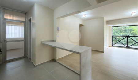 Apartamento à venda com 3 quartos, sendo 1 suíte,  em Planalto Paulista, São Paulo, SP