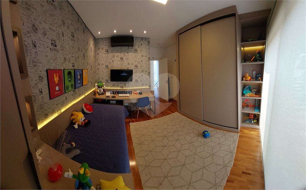 Casa à venda ou para alugar com 4 suítes no condomínio Figueira Garden, Atibaia - SP