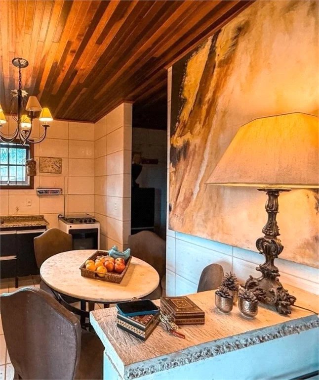 Casa à venda com 3 quartos, sendo 1 suíte, em Chácara São João, Carapicuíba, SP