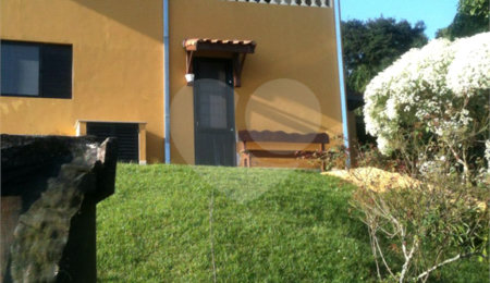 Sítio à venda com 8 quartos, sendo 3 suítes,  em Monte Alegre, Vinhedo, SP