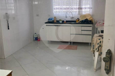 Casa à venda com 4 quartos, sendo 1 suíte, em Vila Cordeiro, São Paulo, SP