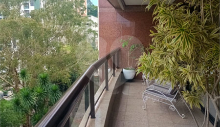 Apartamento à venda com 3 suítes em Vila Suzana, São Paulo, SP