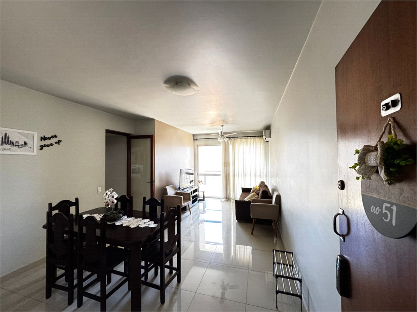 Apartamento à venda com 2 quartos, sendo 1 suíte,  em Vila Seixas, Ribeirão Preto, SP